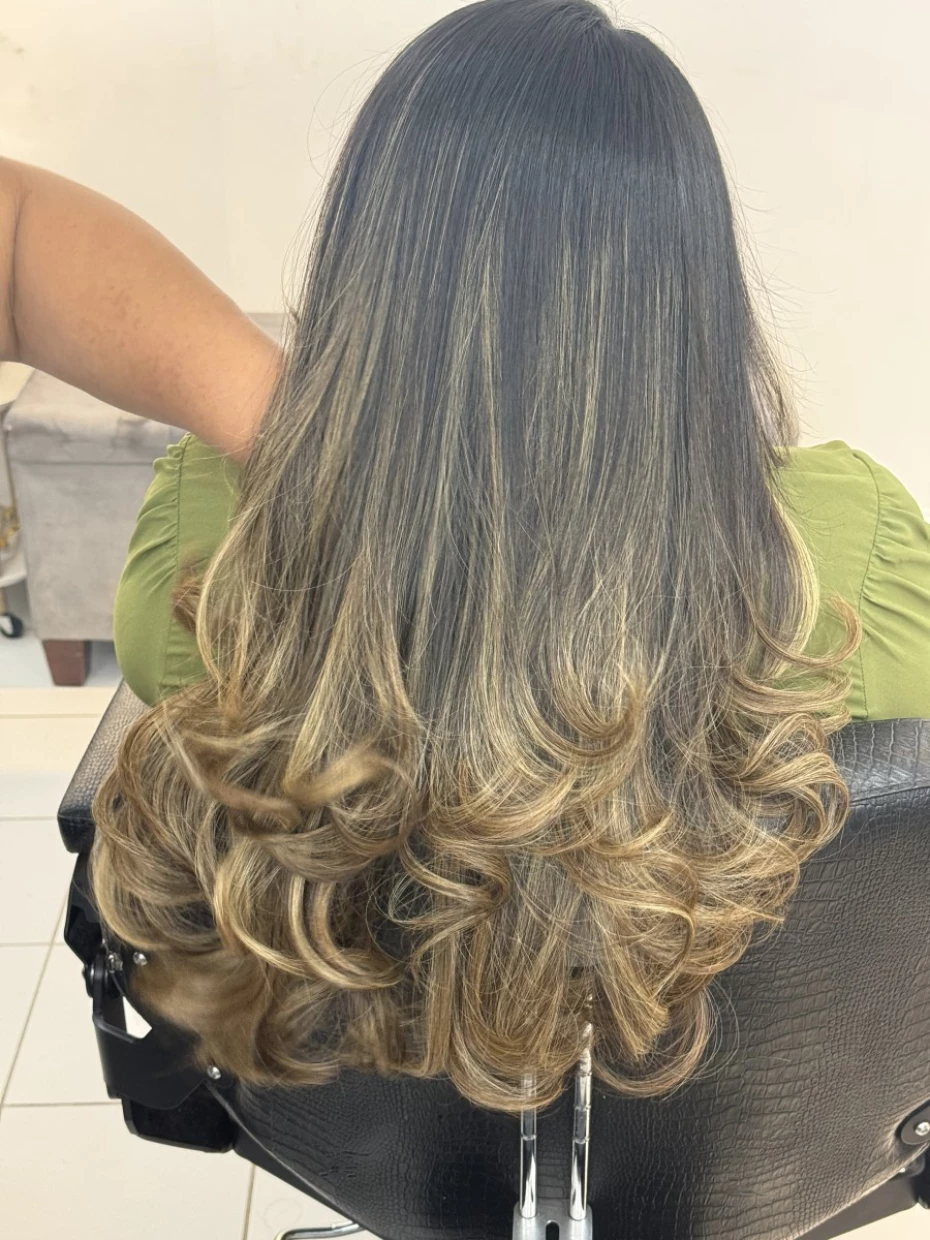 Foto 47:  — Hair Club Concept 